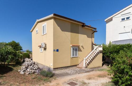 Apartments with parking space Privlaka, Zadar - 24582