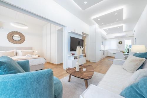 Acropolis Luxurious Apartment