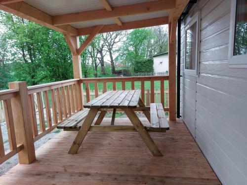 Fotografie z fotogalerie ubytování Camping Alkenhaer Appelscha Chalet 111 v destinaci Appelscha