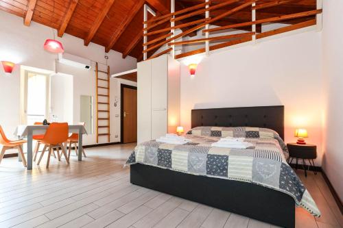 Photo de la galerie de l'établissement Casa Vacanze Cico - centro Omegna, à Omegna