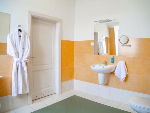 Ένα μπάνιο στο Hotel Palladian