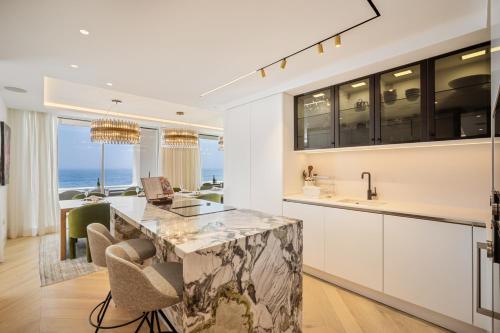 Orquidea 21 A Luxurious Duplex in Persian Gardens Puente Romano