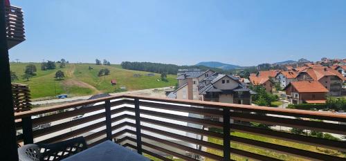 Üldine mäevaade või majutusasutusest Snowy woods Zlatibor pildistatud vaade