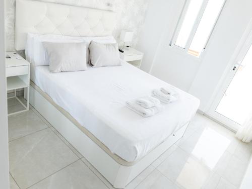 Benalbeach & Views with Terrace by ELE Apartments