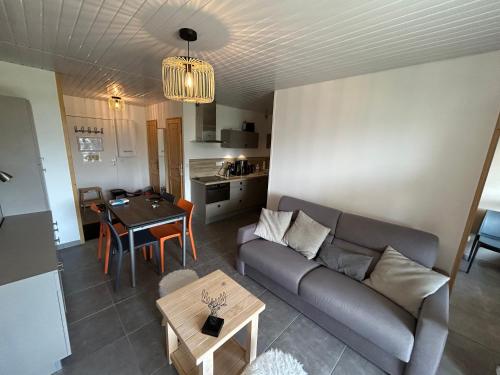 L Évidence, charmant 4 à 5 couchages, 1 chambre, cellier, vue dégagée, parking gratuit