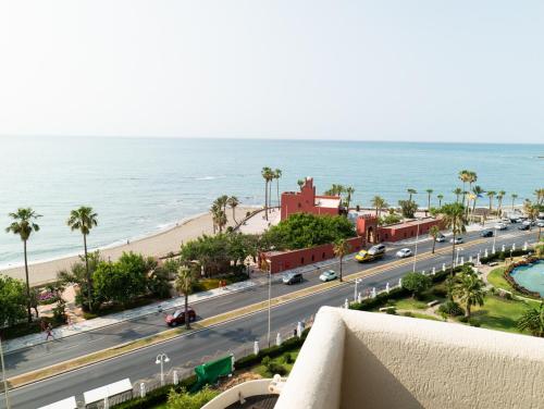 Benalbeach & Views with Terrace by ELE Apartments