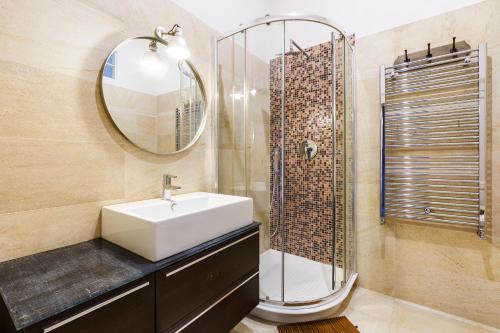 Poggio Imperiale Home By San Firenze Collection