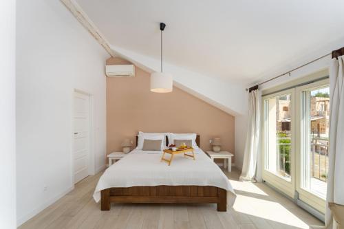 Katil atau katil-katil dalam bilik di MY DALMATIA - Sea view Villa Amaria with private pool