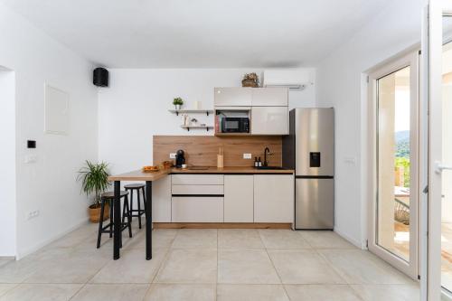 Dapur atau dapur kecil di MY DALMATIA - Sea view Villa Amaria with private pool
