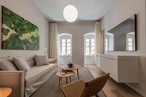 Χώρος καθιστικού στο Amalie Suites