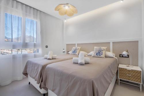 Moderno, con vistas y garaje a 100 metros de la playa