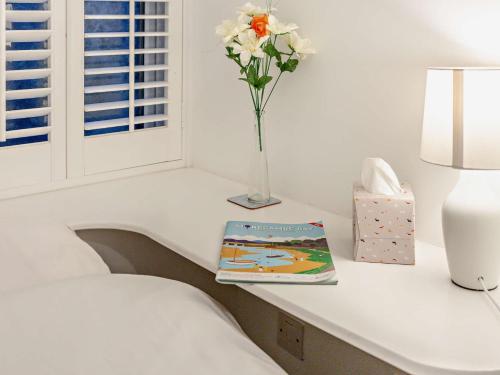 Katil atau katil-katil dalam bilik di 2 Bed in Heysham 93719