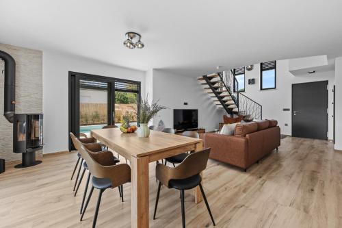 Posezení v ubytování Villa Enja for 8 people near Pula with private pool & pet friendly