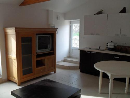 Kuchyň nebo kuchyňský kout v ubytování Maison accueillante à Guérande, 54 m² avec jardin