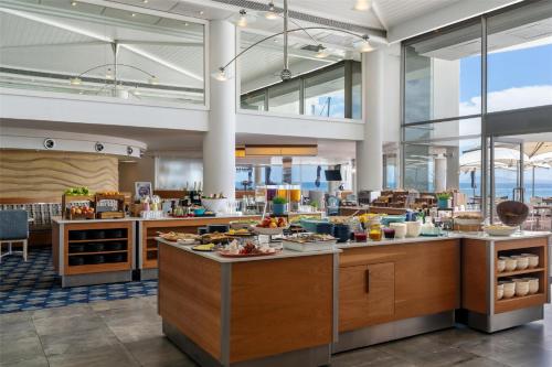 Eten bij of ergens in de buurt van het hotel

