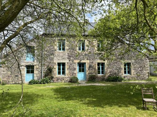 210 - Maison de caractère pour 10 convives