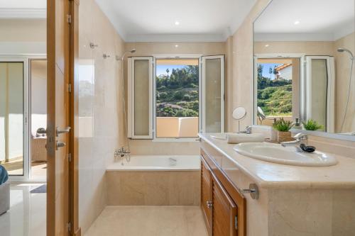 Aloha Hills apartment in Marbella - M58