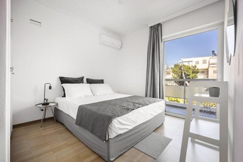 Varkizaki by the sea