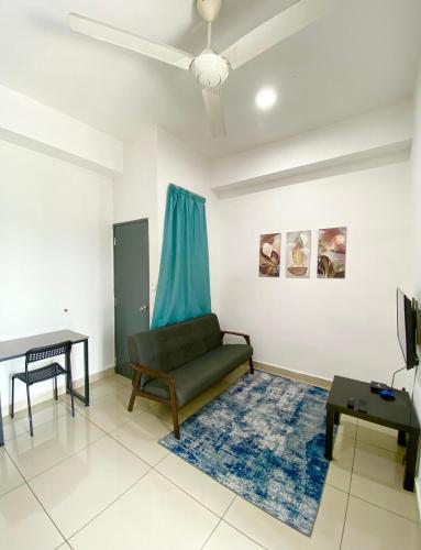 Χώρος καθιστικού στο Studio at Mesahill Nilai by D'KAY HOMES with Mall, near USIM KLIA