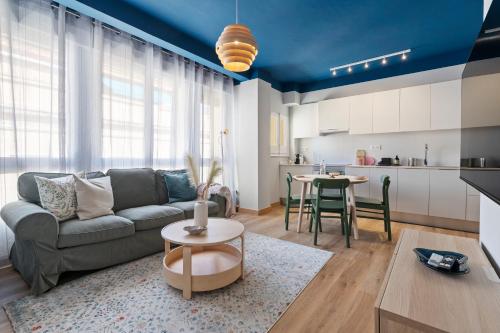 Joan Blanques Apartment