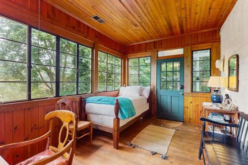Posezení v ubytování Cabin at Lake Lure