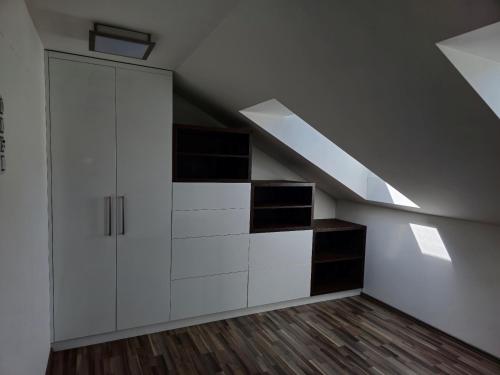 Fotografie z fotogalerie ubytování Apartman 3 kk, Moto GP 5min, garáž v destinaci Veselka