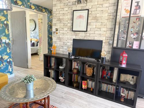 Sweet Home-PARKING GRATUIT - Appartement-proche centre ville-2 chambres