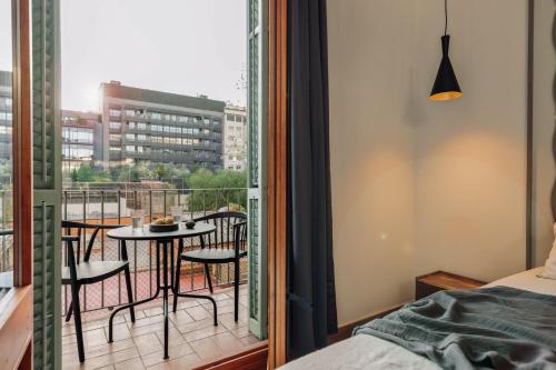 Kusku - 3 bedrooms and balcony in Eixample Dreta
