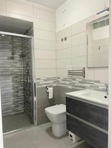 Ένα μπάνιο στο Milo's HOME