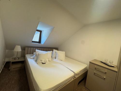 Una cama o camas en una habitación de Valea lui Liman