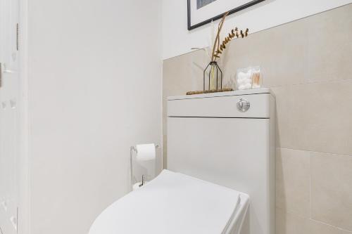 Bartholomews Seaside Serenity - 2BR Flat - Sleeps 4 photo 30