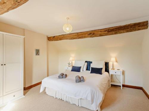 Ένα ή περισσότερα κρεβάτια σε δωμάτιο στο 3 Bed in Bridgnorth 86516