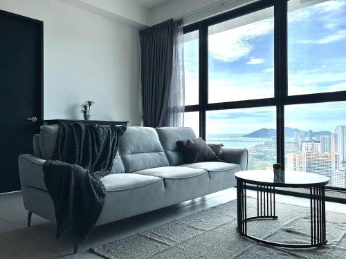 Posezení v ubytování Urban Suites TWO Or THREE Bedroom Georgetown by ANC