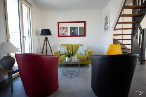Gallery image of GRAND GITE MER ET CAMPAGNE AVEC DEUX LOGEMENTS INDEPENDANTS COMMUNIQUANTS 6 chambres 4 salles de bains in Férel