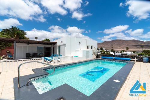 242 - Casa Blanca by Villas Now Ltd