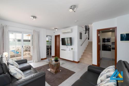 243 - Casa Yesenia by Villas Now Ltd