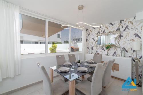 243 - Casa Yesenia by Villas Now Ltd