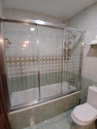 Koupelna v ubytování Merinna- Chalet piscina padel