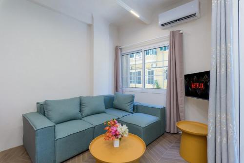 Ruang duduk di Tulip 2BR Apartment in Gemayze
