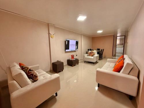 TV/trung tâm giải trí tại SUMAQ Jaichi