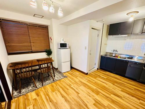 AM's 502 Movie 5 min to Ikebukuro 13 min to Shinjuku Station 19 min to Shibuya Station with coworking space