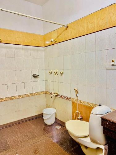 Koupelna v ubytování Ezhil Royal Stay