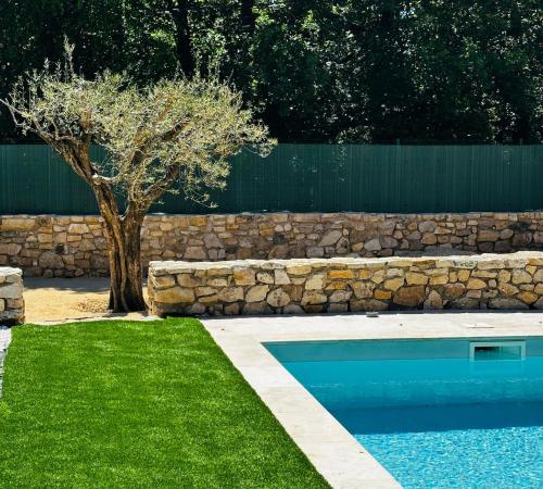 Maison Villa Malon Sud Aubussargues Uzès Nîmes avec piscine