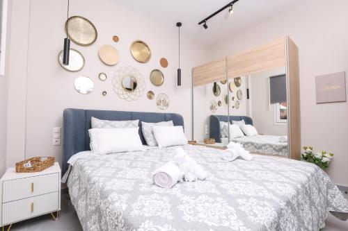 Athena's Corner-Garitsa Serenity