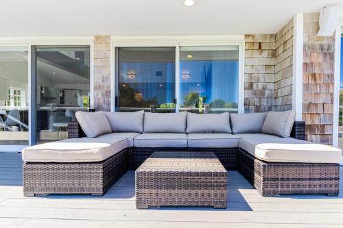 Χώρος καθιστικού στο Luxury Villa in Southampton