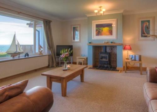 Fotografie z fotogalerie ubytování Spacious holiday home with stunning sea views v destinaci Whiting Bay