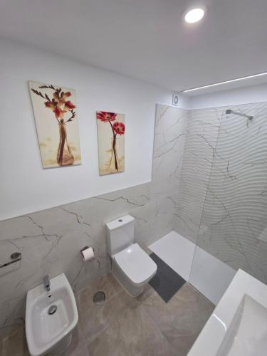 San Marino with heated pool, only 450 meters to the beach, aircondition, wifi