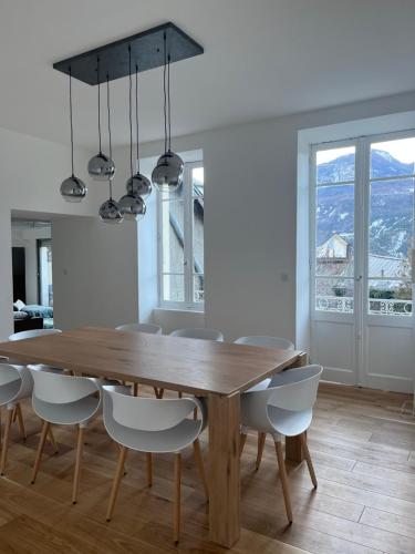 Superbe maison de vacances au centre d’embrun