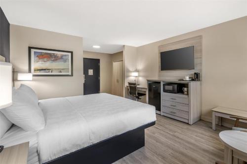 Η κουζίνα ή μικρή κουζίνα στο Best Western Caribou Inn