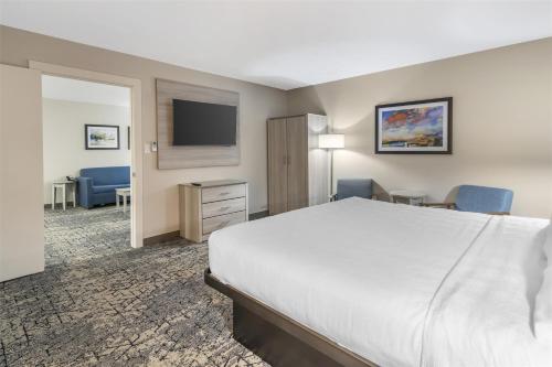Ένα ή περισσότερα κρεβάτια σε δωμάτιο στο Best Western Caribou Inn